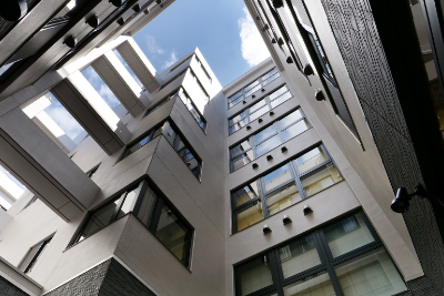 某老人ホーム 中庭